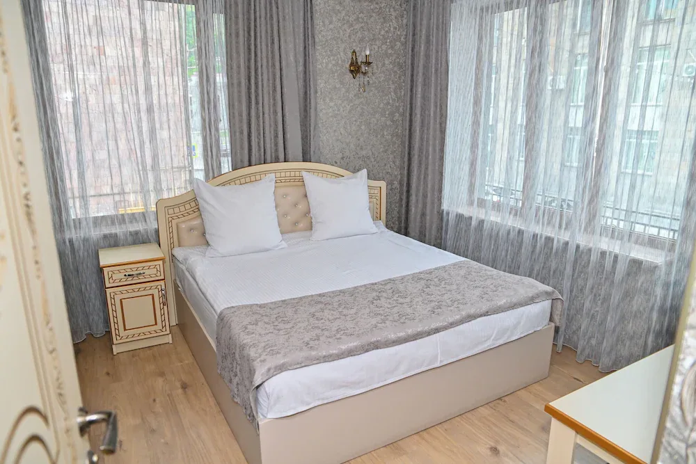 Har-Mar отель, Гориc