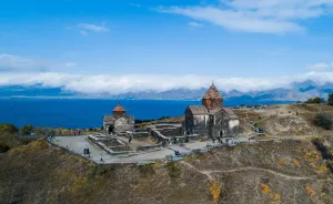 Когда лучше ехать на Севан: лето, осень, зима или весна