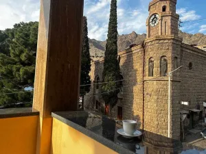 Отель «Sweet Home», Мегри