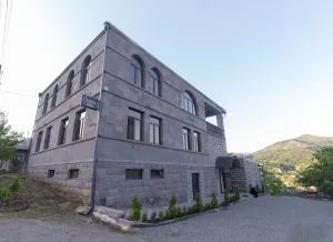 Отель Popock, Goris